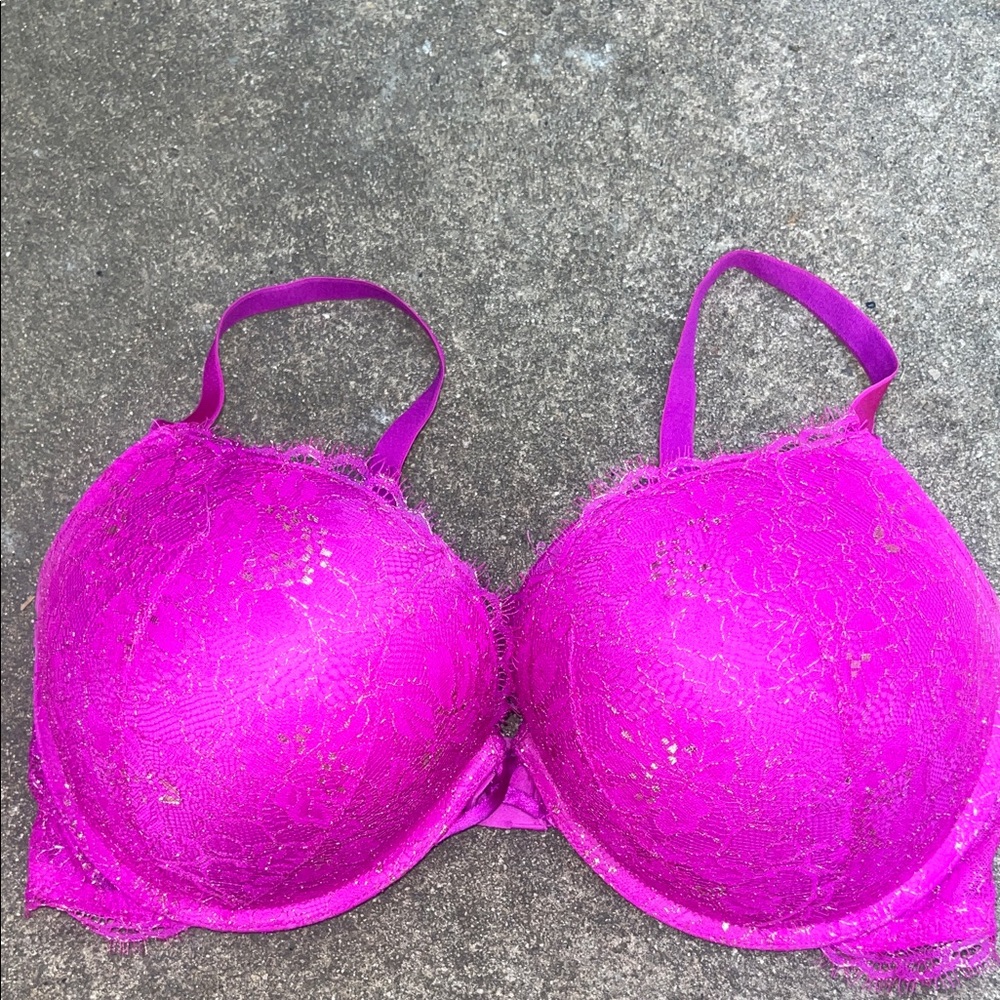 Victoria's Secret Fuchsia Lace Bras 38DD 3 total PREOWNED!!